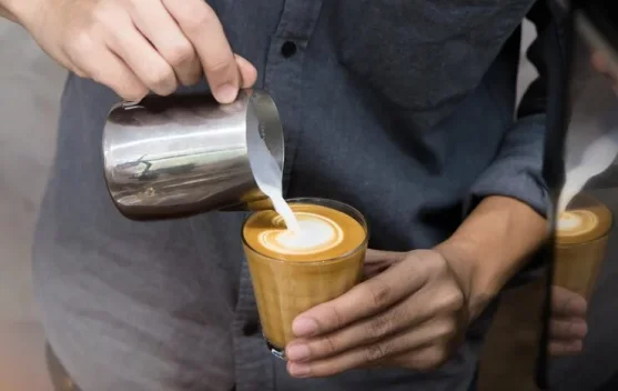 Untung Banyak : Manfaat Sehat di Balik Kopi Susu
