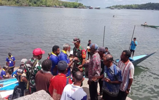 Babinsa Koramil 1709-04/Ansus Dampingi Penjemputan Wisata Rohani PKB