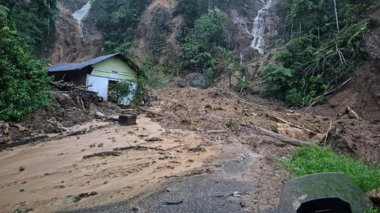 Banjir dan Longsor Putus Akses Sibolga-Tarutung
