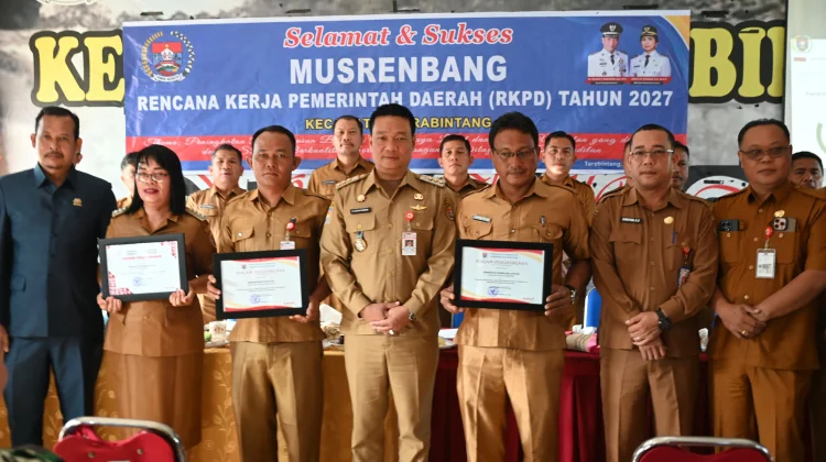 Bupati Humbang Hasundutan Hadiri Musrenbang Kecamatan Tarabintang