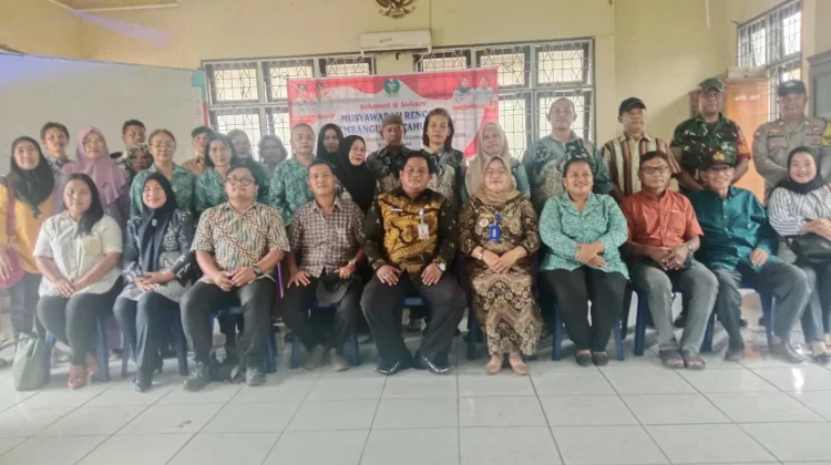 Warga Kelurahan Pancuran Gerobak Minta Pengerukan Sungai Baion