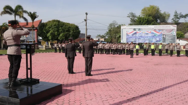 Kapolres Pimpin Pelepasan Personel Purna Bhakti