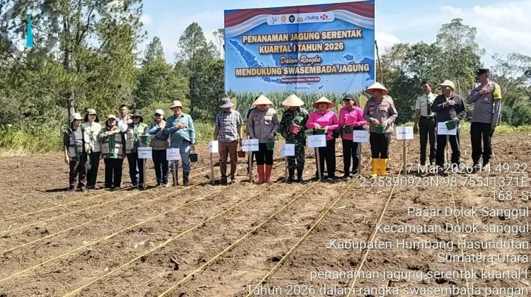 Dukung Swasembada Pangan, Polri Bersama Pemerintah Daerah Humbahas Tanam Jagung