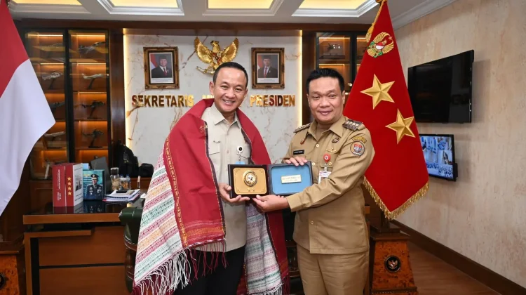 Bupati Humbahas Perkuat Sinergi dengan Setmilpres RI saat Temu resmi RI