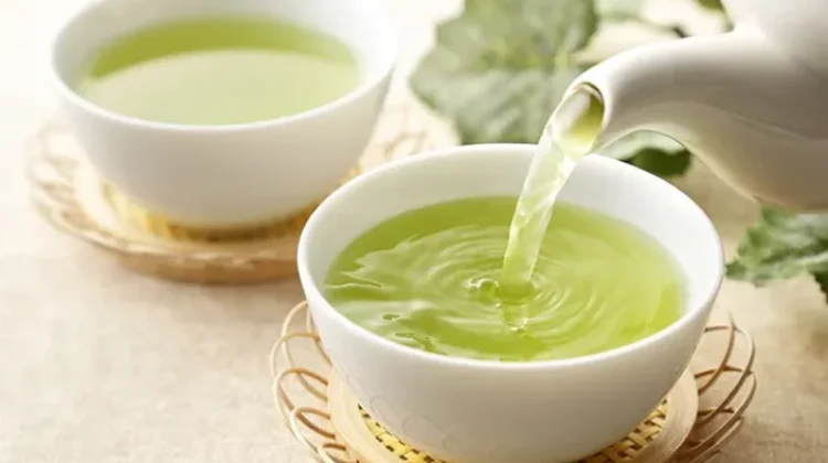 Berikut Rekomendasi Minuman Bantu Kurangi Kolesterol usai Lebaran