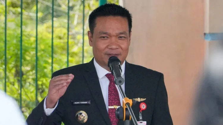Hari Pertama Masuk Kerja, Bupati Humbahas Apresiasi Kinerja ASN