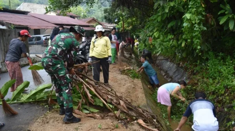 Korem dan Pemko Sibolga Gelar Gotong Royong Massal