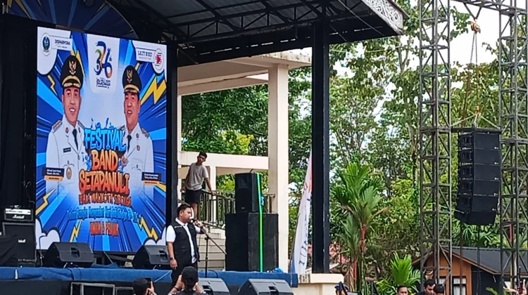Walikota Sibolga Buka Festival Band HJS ke-326