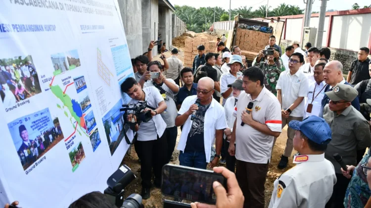 Bupati Tapteng, Menteri PKP dan Mendagri Tinjau Huntap Pinangsori