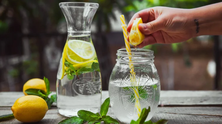 Benarkah Air Lemon Bisa Turunkan Berat Badan ?
