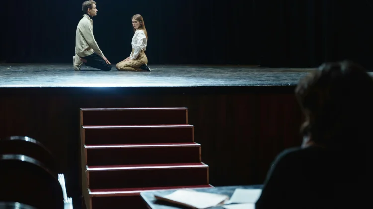 Teater Ruang Bebas berekspresi