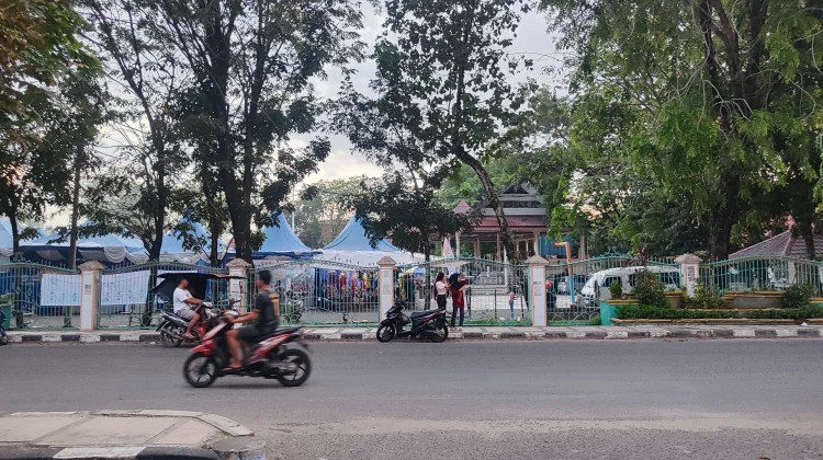 Ojek Online Membantu Pelaku UMKM
