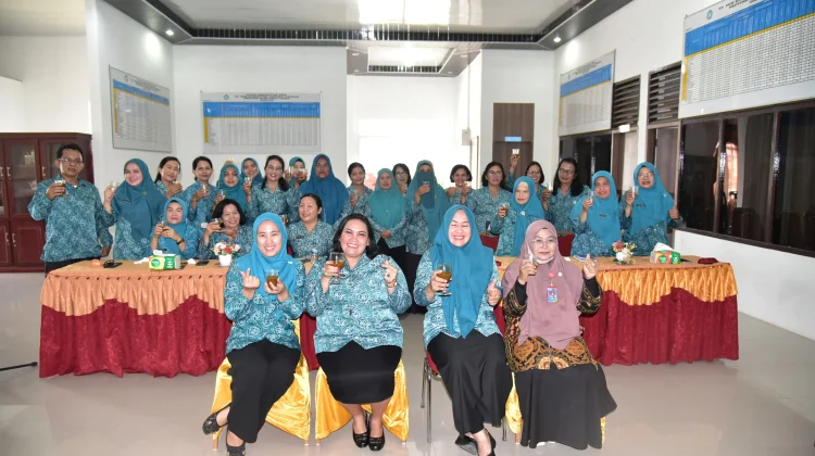 TP PKK Tapteng Tingkatkan Kekompakan