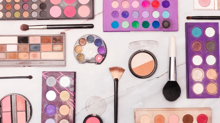 Konsumsi Penggunaan Make Up bagi Generasi Muda