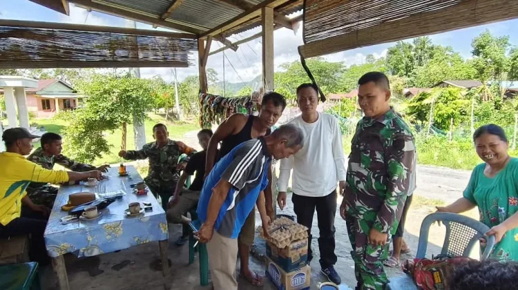 Pemkab Humbahas Salurkan Bantuan Sosial