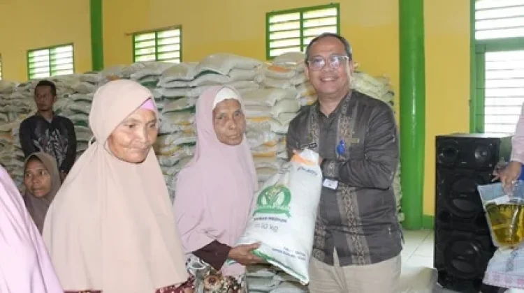 Pemko Padangsidimpuan Salurkan Bantuan Pangan Februari Maret 2026