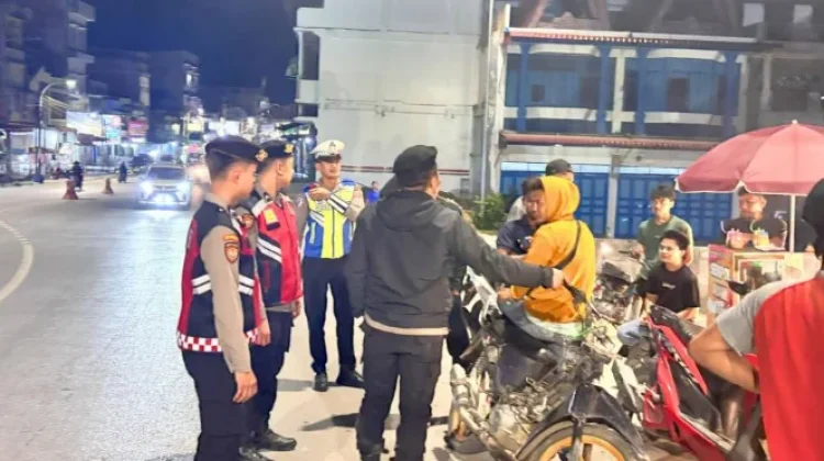 Cegah Balap Liar dan Kriminalitas, Polres Toba Gelar Patroli Besar