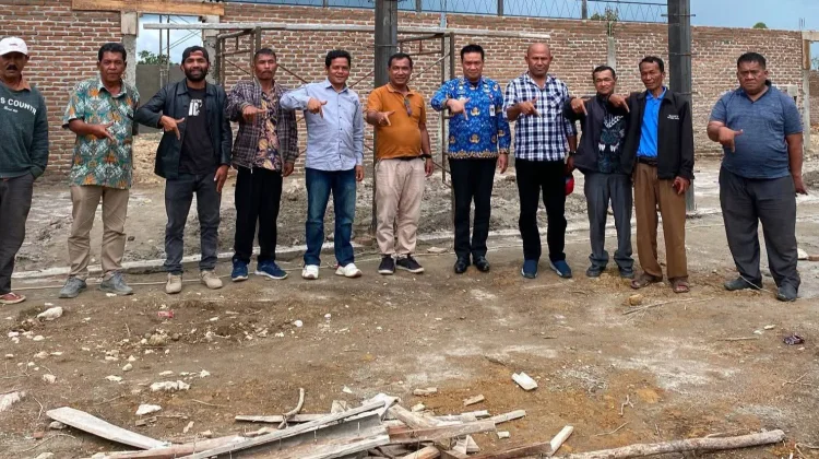 Bupati Humbang Hasundutan Tinjau Pembangunan KDMP Desa Simarigung