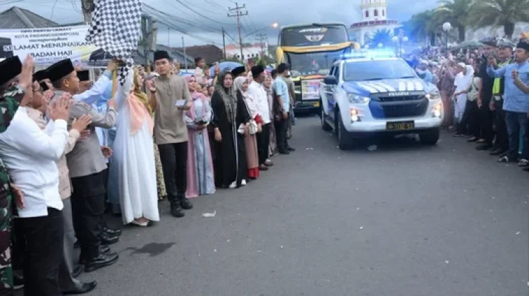 Pemkot Padangsidimpuan Berangkatkan 347 Jemaah Haji