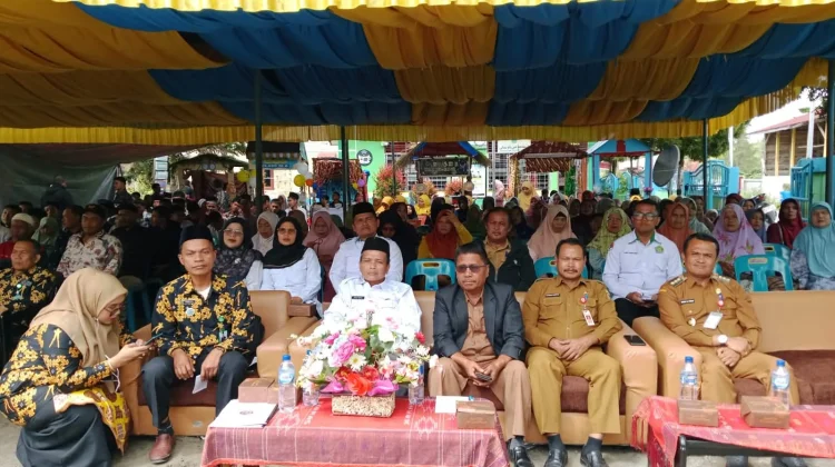 Bupati Hadiri Pensi dan Bazar MAN Humbahas