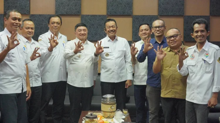 Pemkab Madina Studi Tiru Pengelolaan Serai Wangi ke Kab. Garut
