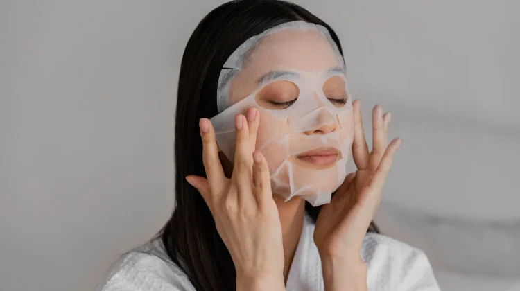 Jangan Salah Pakai! Sheet Mask dan Clay Mask Punya Fungsi Berbeda