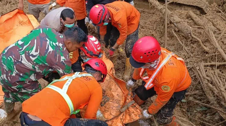 Jasad Ibu dan Anak Longsor Batang Toru Ditemukan