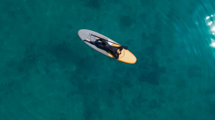 Bisnis Paddle Board Mulai Berkembang di Pantai Sibolga-Tapanuli tengah