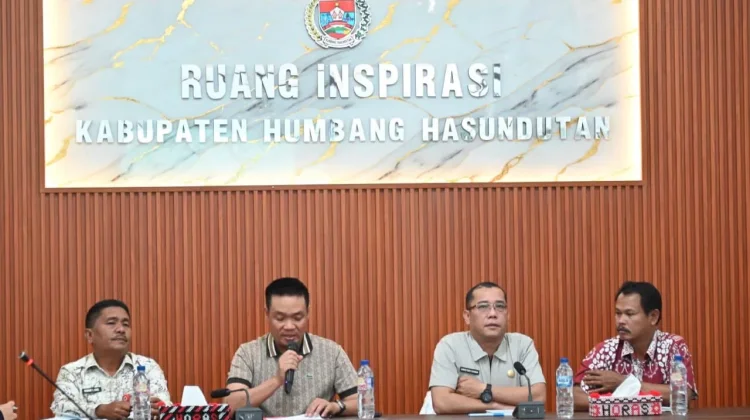 Bupati Humbahas Pimpin Rapat Koordinasi SPPG Se-Kabupaten Humbahas