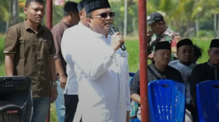 Antusias  Warga Desa Manunggang, Iringi Pemotongan Sapi Kurban Bantuan Presiden