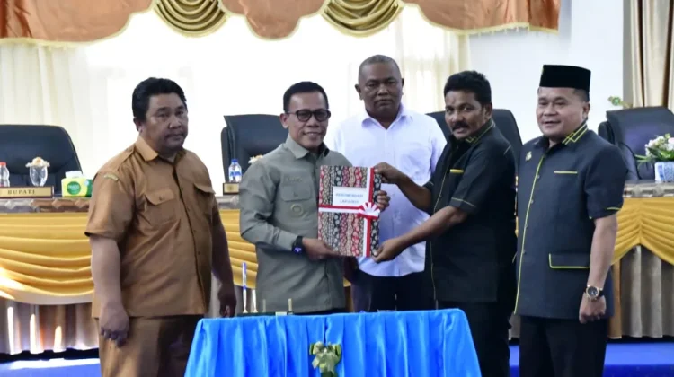 Respon Masinton Terhadap Rekomendasi DPRD untuk LKPJ Bupati