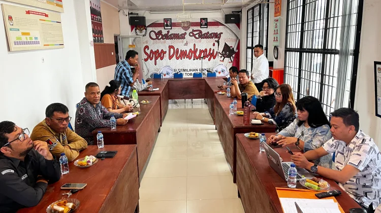 Bawaslu Toba Koordinasi Pemutakhiran Data Partai Politik Melalui SIPOL