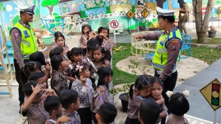 Satlantas Padangsidimpuan Tanamkan Disiplin Lalu Lintas sejak Dini