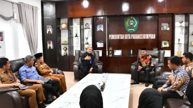 Wali Kota Padangsidimpuan Ajak STIT Perkuat Inovasi Pendidikan Tinggi