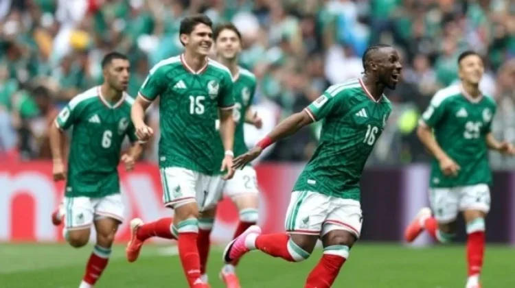 Laga Awal Piala Dunia, Mexico Ungguli Afrika Selatan 2 - 0