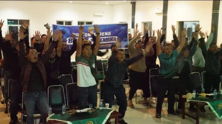 Ratusan Warga Nobar Piala Dunia di Korem 023/KS