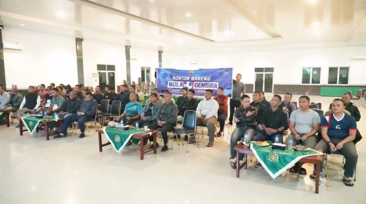 Korem 023/KS Gelar Nobar Piala Dunia Bareng Warga Sibolga di Tiga Lokasi