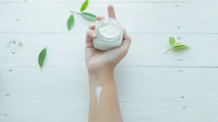 Kulit Sehat Terawat, Kenali Beda Body Lotion dan Body Butter