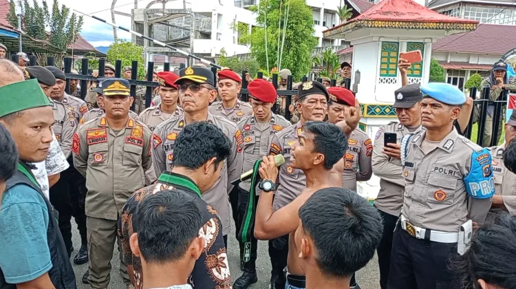 HMI Soroti Air Bersih dan Dirut Eks Koruptor