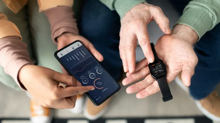Serupa tapi Tak Sama, Kenali Perbedaan Smartband dan Smartwatch sebelum Membeli
