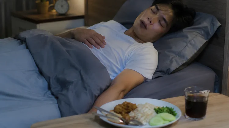 Kebiasaan Makan Langsung Tidur Berdampak Kesehatan