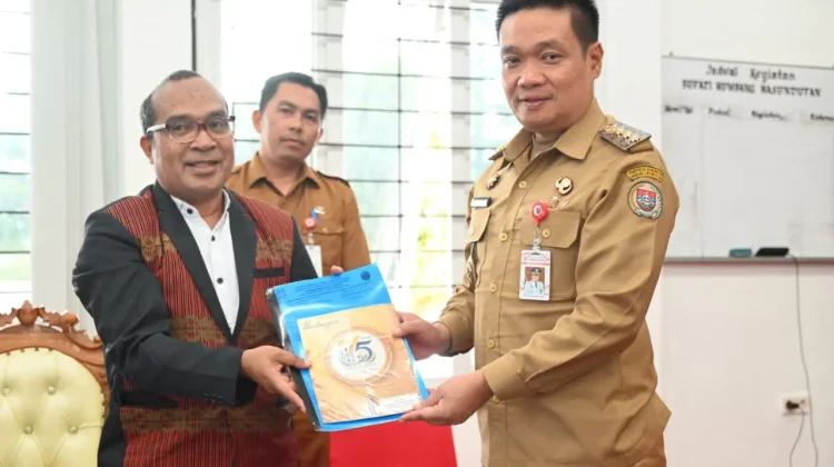 Bupati Humbahas Sambut Panitia Yubileum 75 Tahun Paroki St. Fidelis Doloksanggul