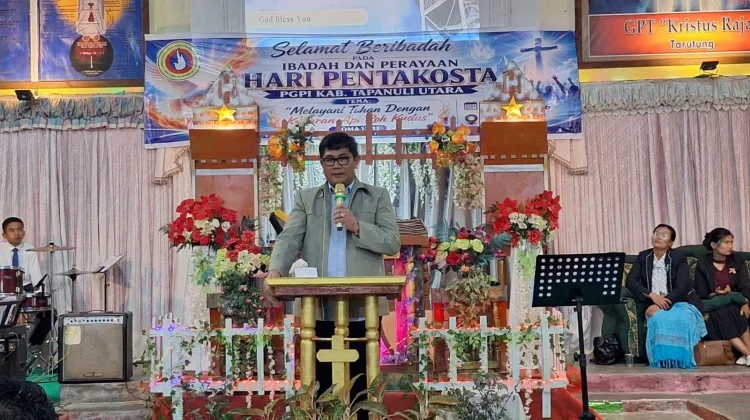 Pemkab Taput Hadiri Hari Pentakosta PGPI Taput