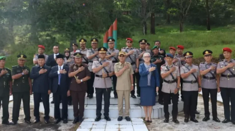Peringati Hari Bhayangkara, Forkopimda Ziarah ke TMP Sipirok