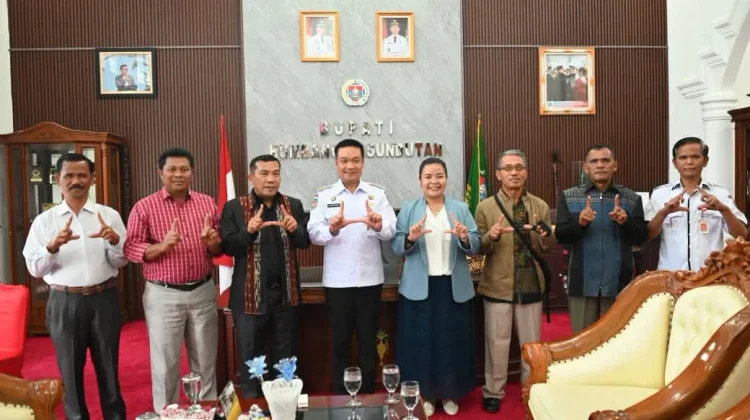 Bupati Humbahas Sambut Hangat Audiensi Peserta Kongres Nasional PA HKI