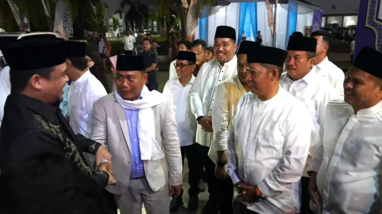 Bupati Taput Hadiri Penutupan MTQ ke-40 Provsu