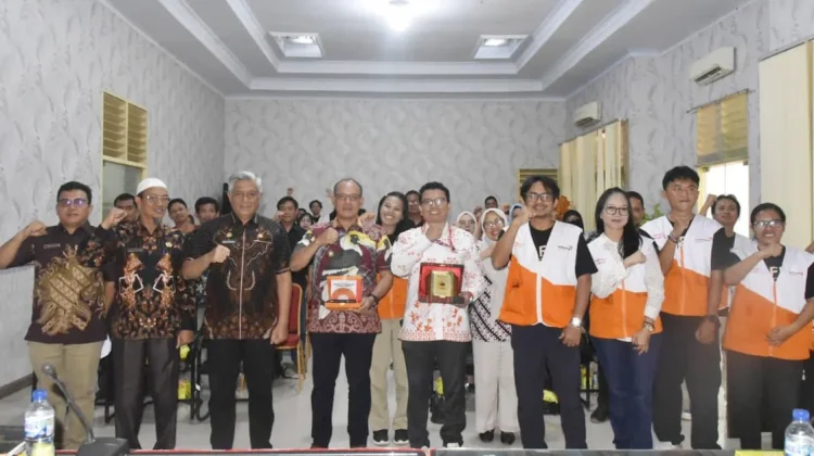 Pemkab Tapteng Apresiasi Kontribusi WVI untuk Pemulihan Pacabencana