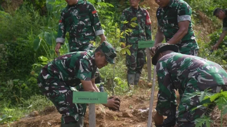 Korem 023/KS Gelar Penanaman Pohon Serentak