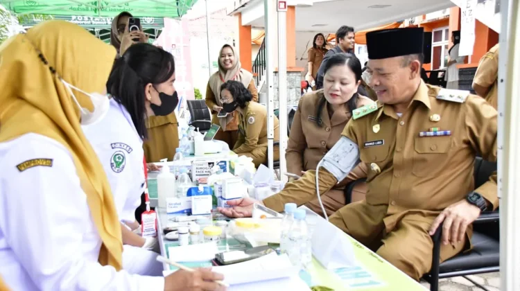 Wabup Tapteng Buka Layanan Kesehatan Gratis dan Skrining TB