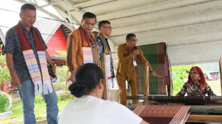 Budaya dan Kuliner Batak Toba Dipromosikan kepada Delegasi Pemerintah Kota Manad